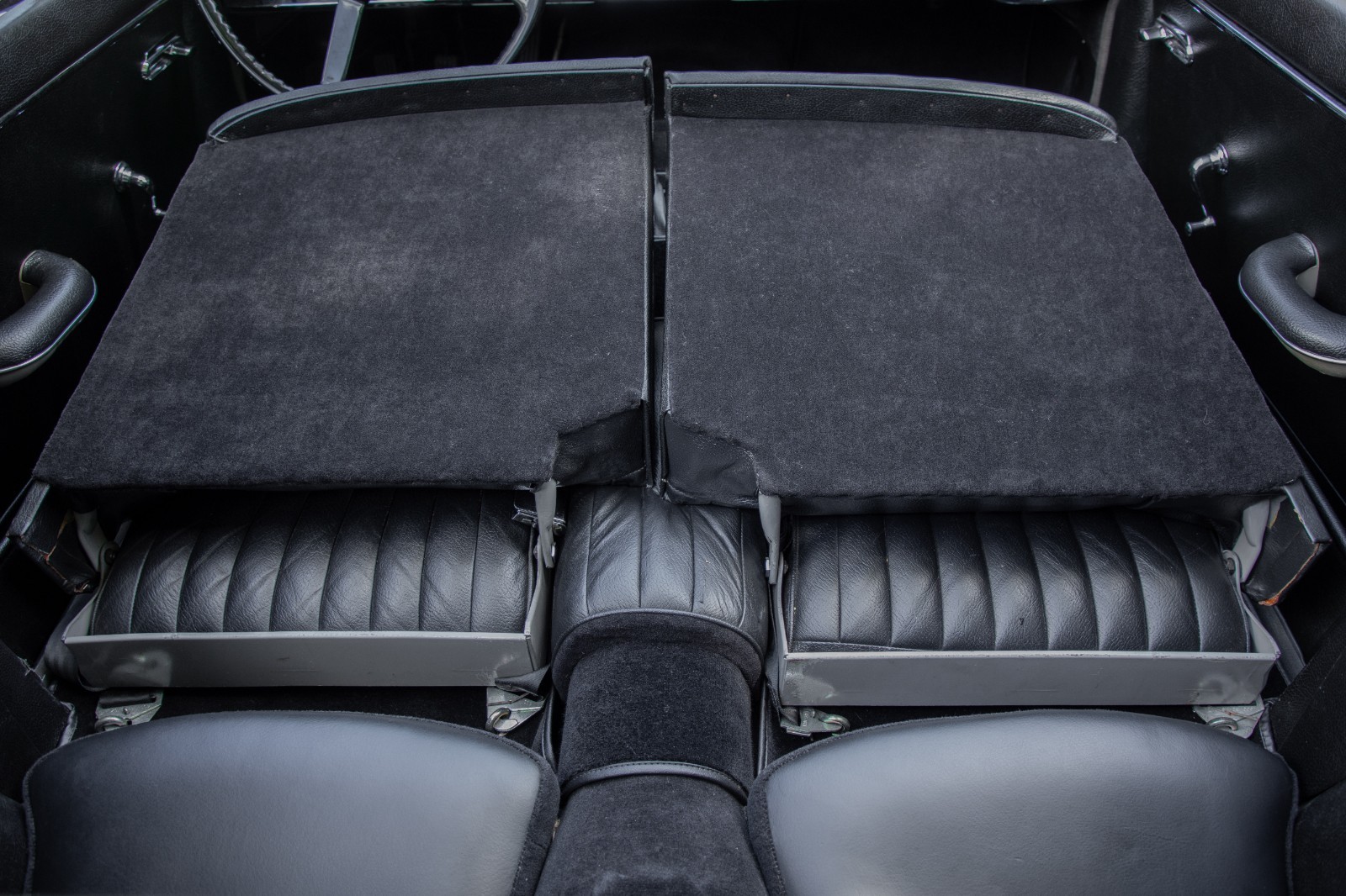 Jaguar-XK150S-DHC-1959-Convertible-21