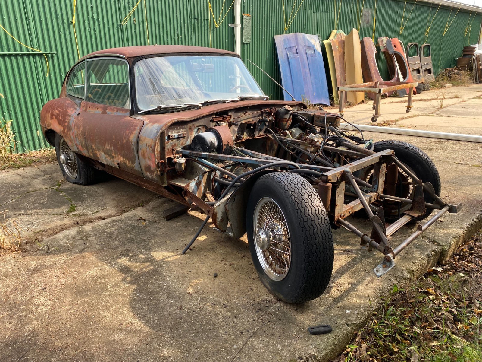 Jaguar-XKE-1968-22-4