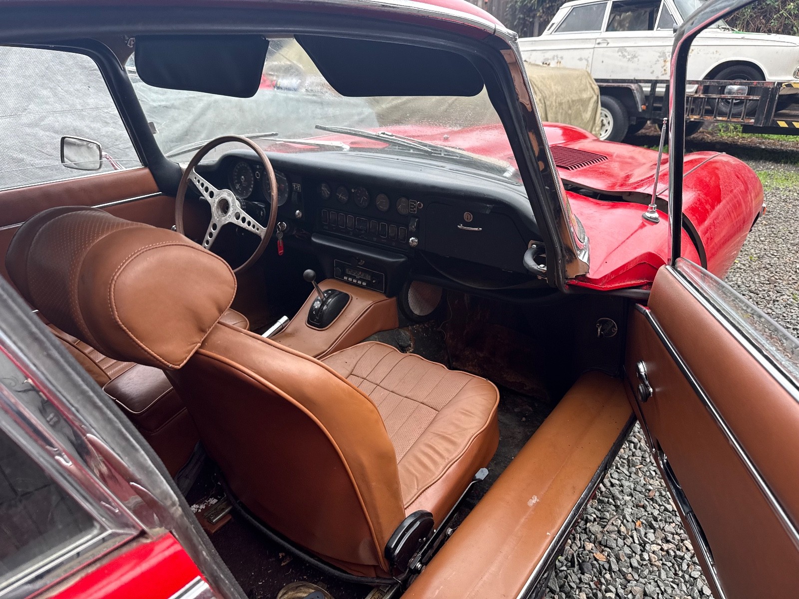 Jaguar-XKE-1969-Hatchback-30