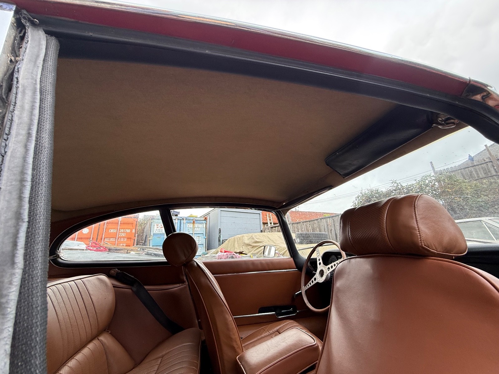 Jaguar-XKE-1969-Hatchback-32