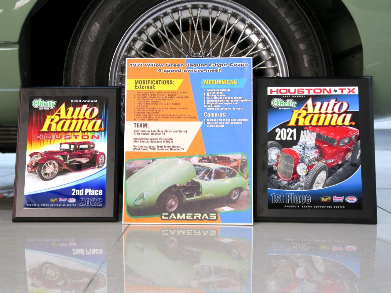 Jaguar-XKE-1971-Classic-Car-1