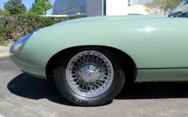 Jaguar-XKE-1971-Classic-Car-13