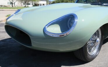 Jaguar-XKE-1971-Classic-Car-14