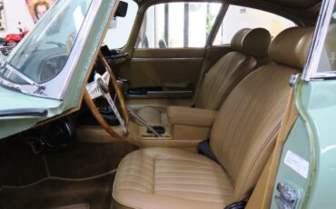 Jaguar-XKE-1971-Classic-Car-28