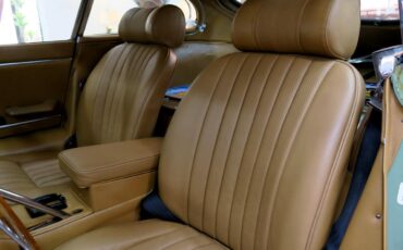 Jaguar-XKE-1971-Classic-Car-29