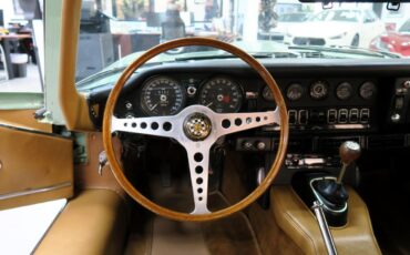 Jaguar-XKE-1971-Classic-Car-31