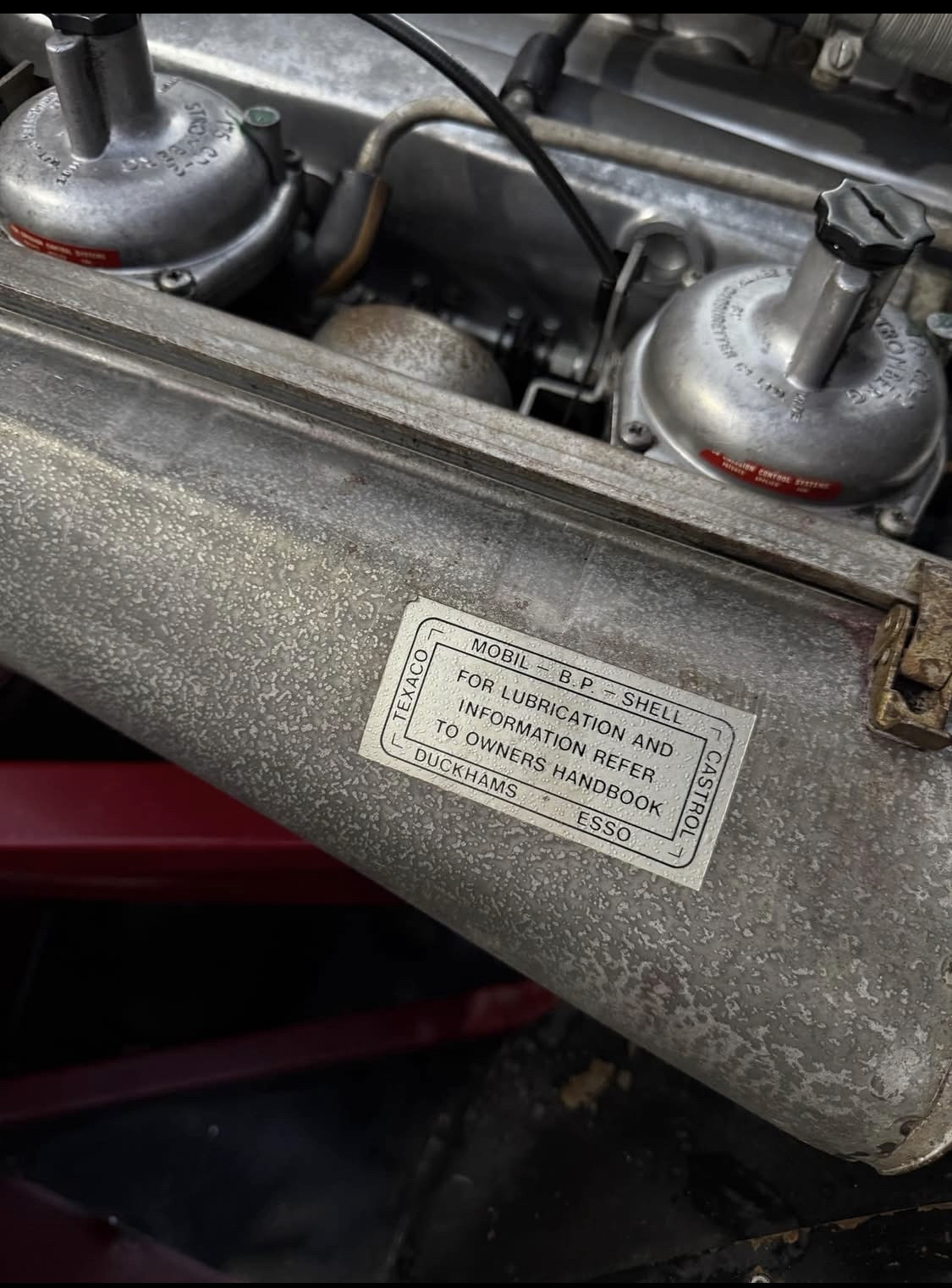 Jaguar-XKE-1971-Convertible-12