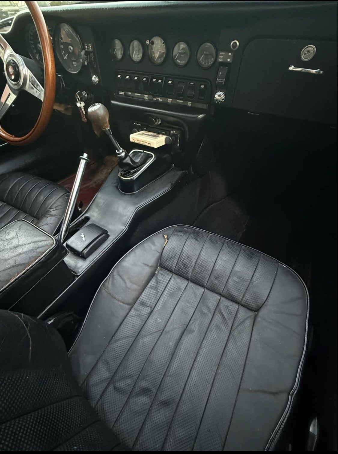 Jaguar-XKE-1971-Convertible-15