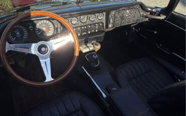 Jaguar-XKE-1971-Convertible-16