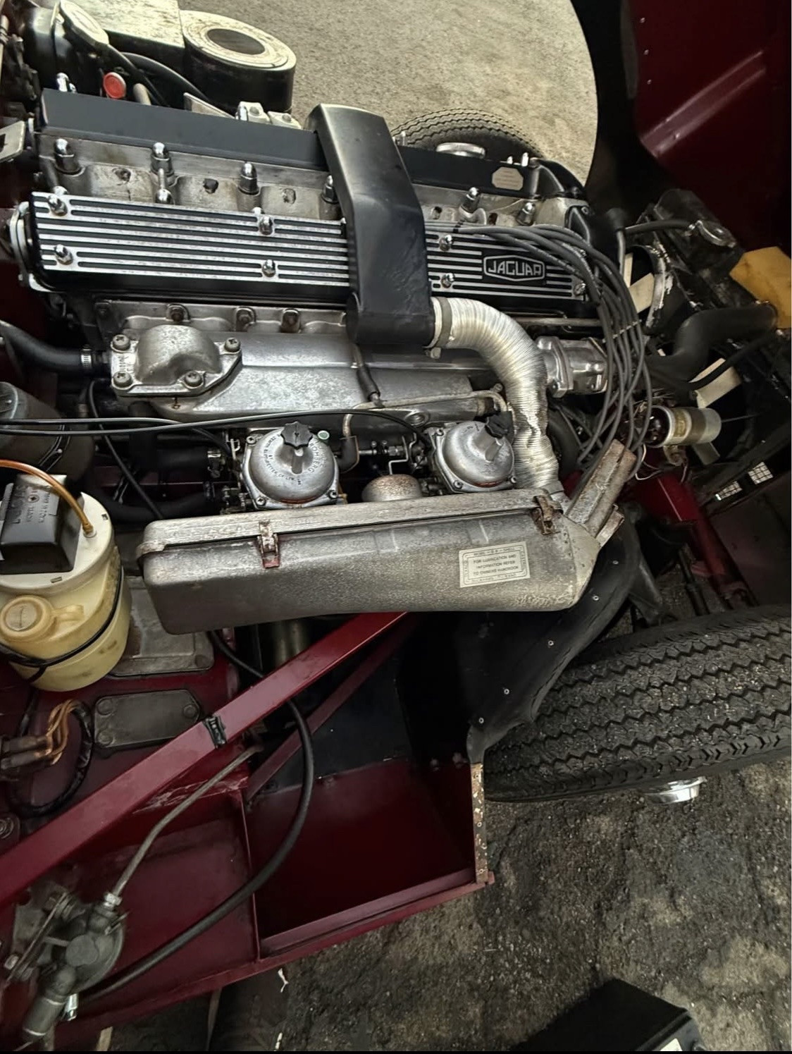 Jaguar-XKE-1971-Convertible-17