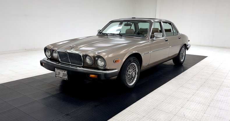 Jaguar-Xj6-1986-Antelope-Metallic-Doeskin-10