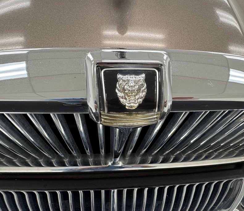 Jaguar-Xj6-1986-Antelope-Metallic-Doeskin-11