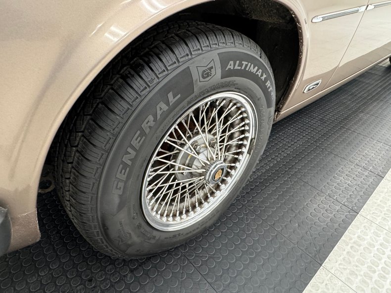 Jaguar-Xj6-1986-Antelope-Metallic-Doeskin-16