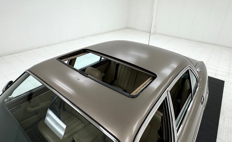 Jaguar-Xj6-1986-Antelope-Metallic-Doeskin-19
