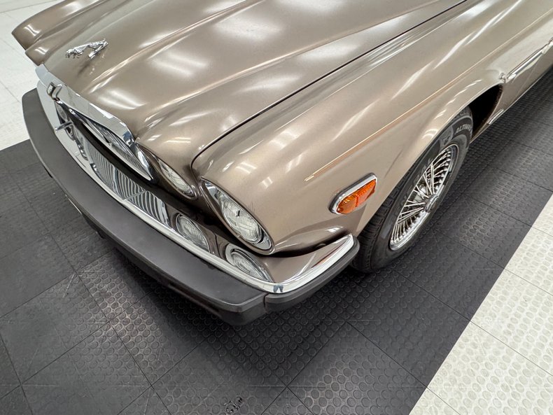 Jaguar-Xj6-1986-Antelope-Metallic-Doeskin-30
