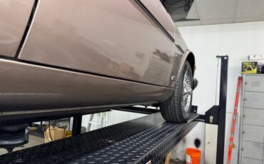 Jaguar-Xj6-1986-Antelope-Metallic-Doeskin-38