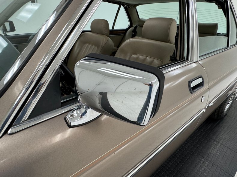 Jaguar-Xj6-1986-Antelope-Metallic-Doeskin-47
