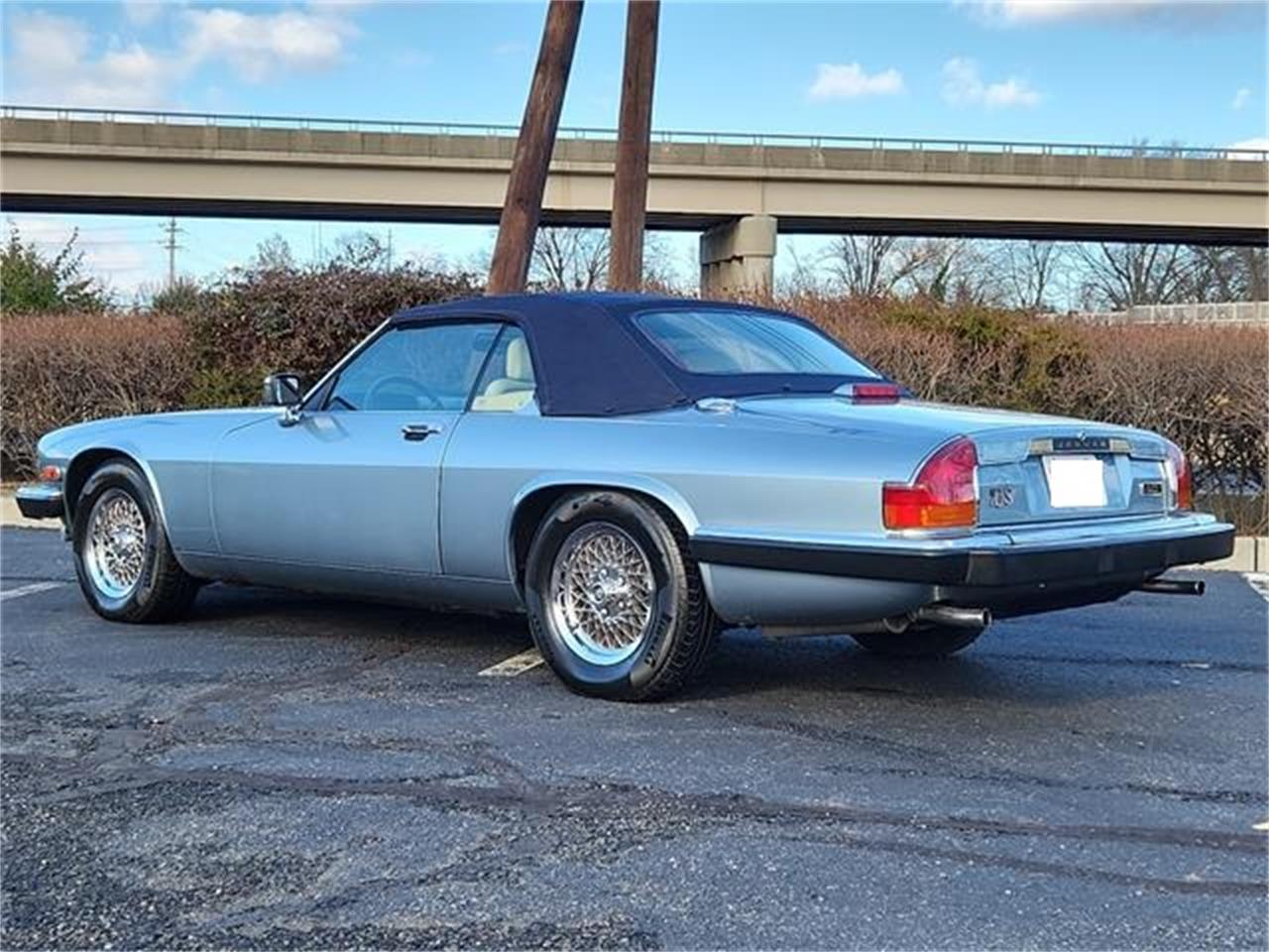 Jaguar-Xjs-1990-BLUE-TAN-11