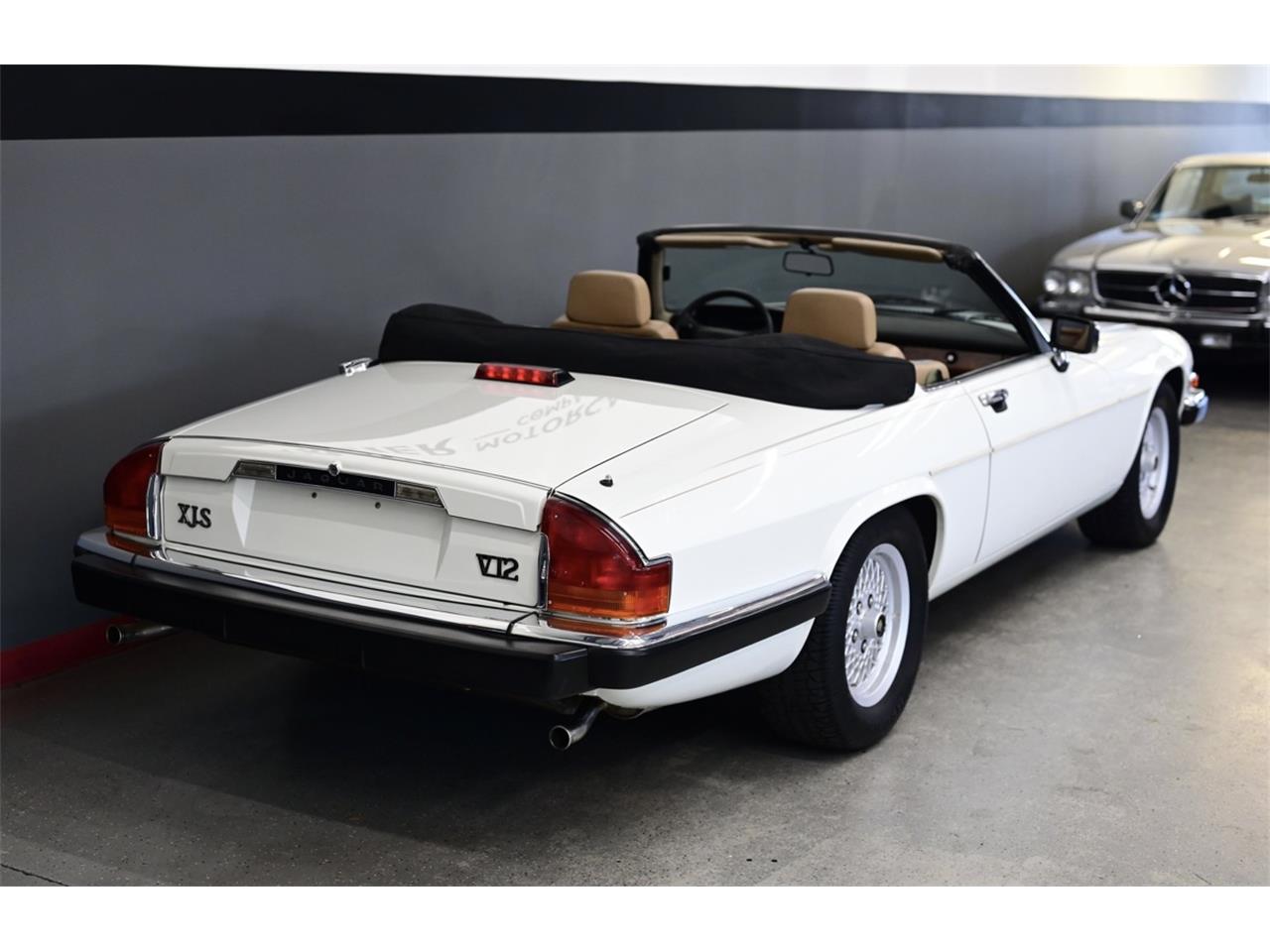 Jaguar-Xjs-1990-White-Beige-11