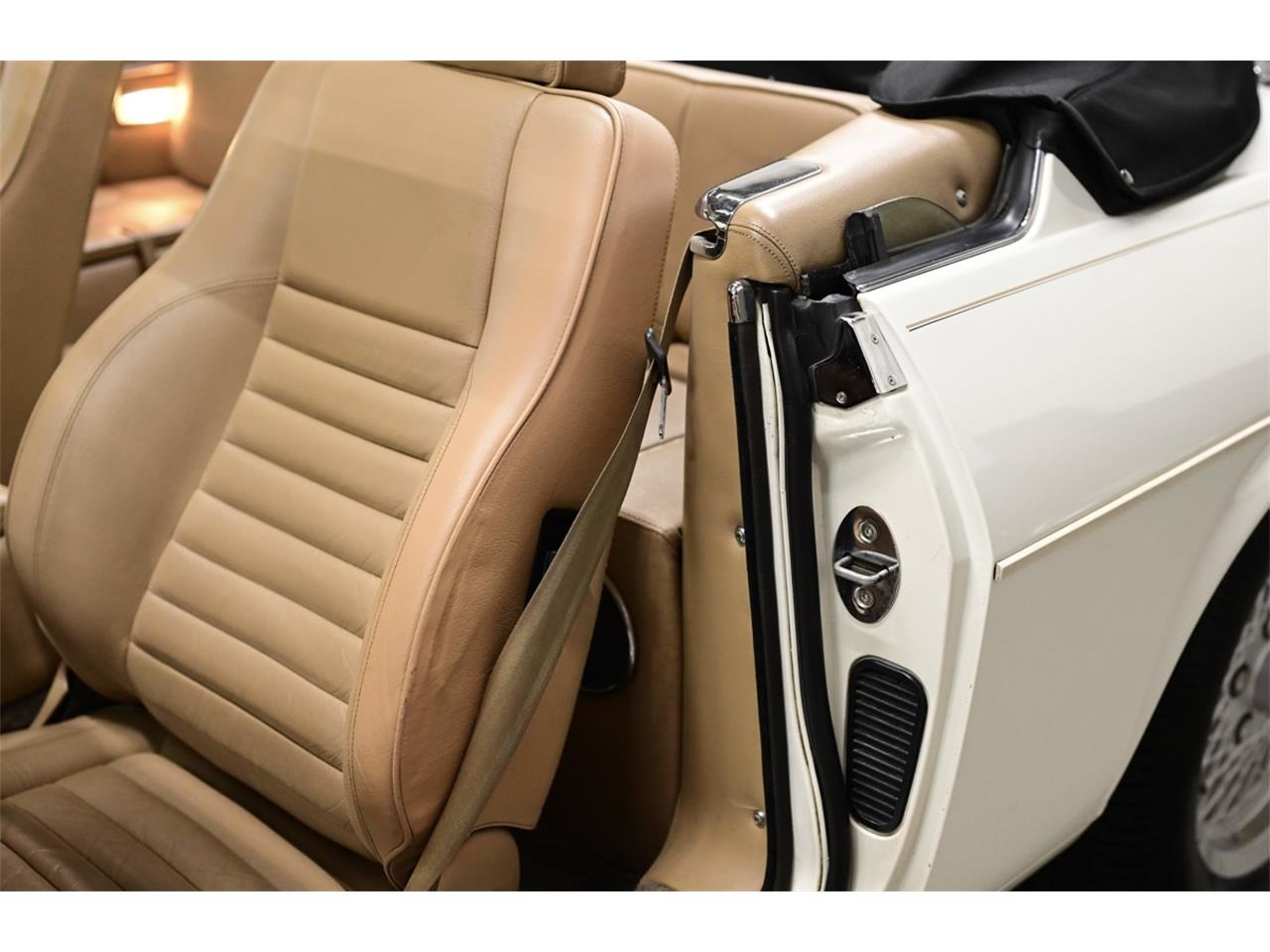 Jaguar-Xjs-1990-White-Beige-18