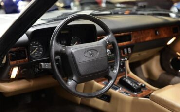 Jaguar-Xjs-1990-White-Beige-19