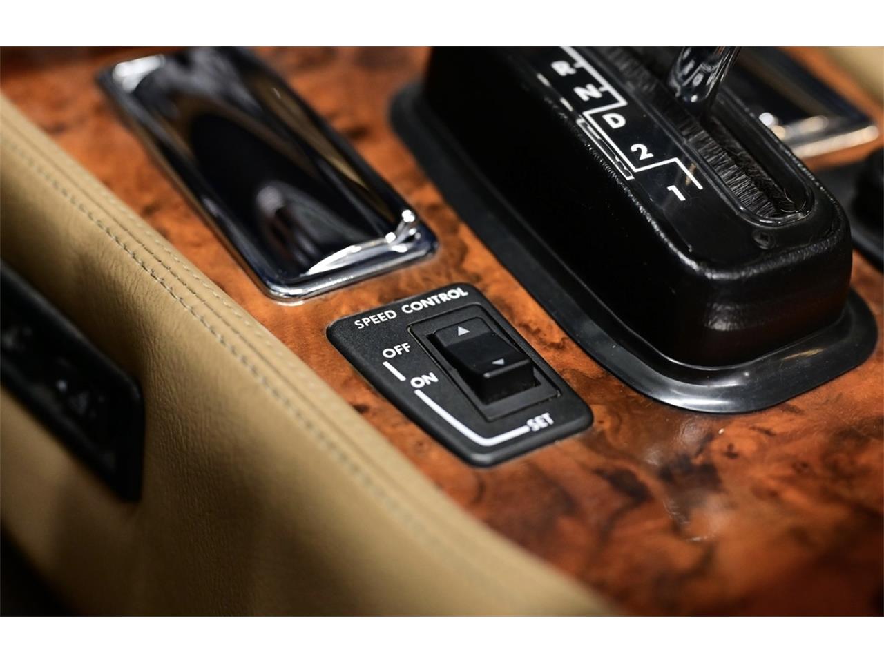 Jaguar-Xjs-1990-White-Beige-21