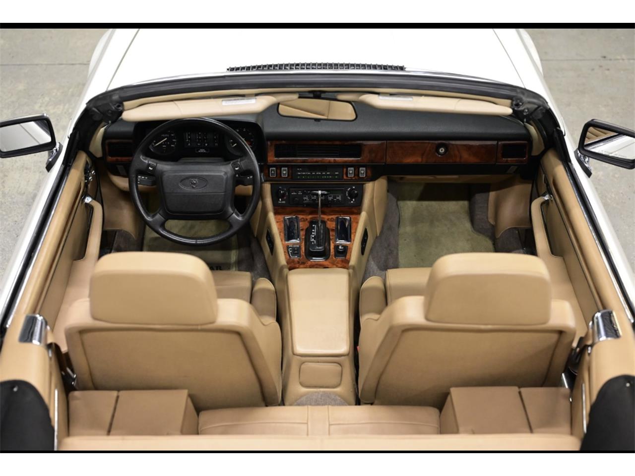 Jaguar-Xjs-1990-White-Beige-3