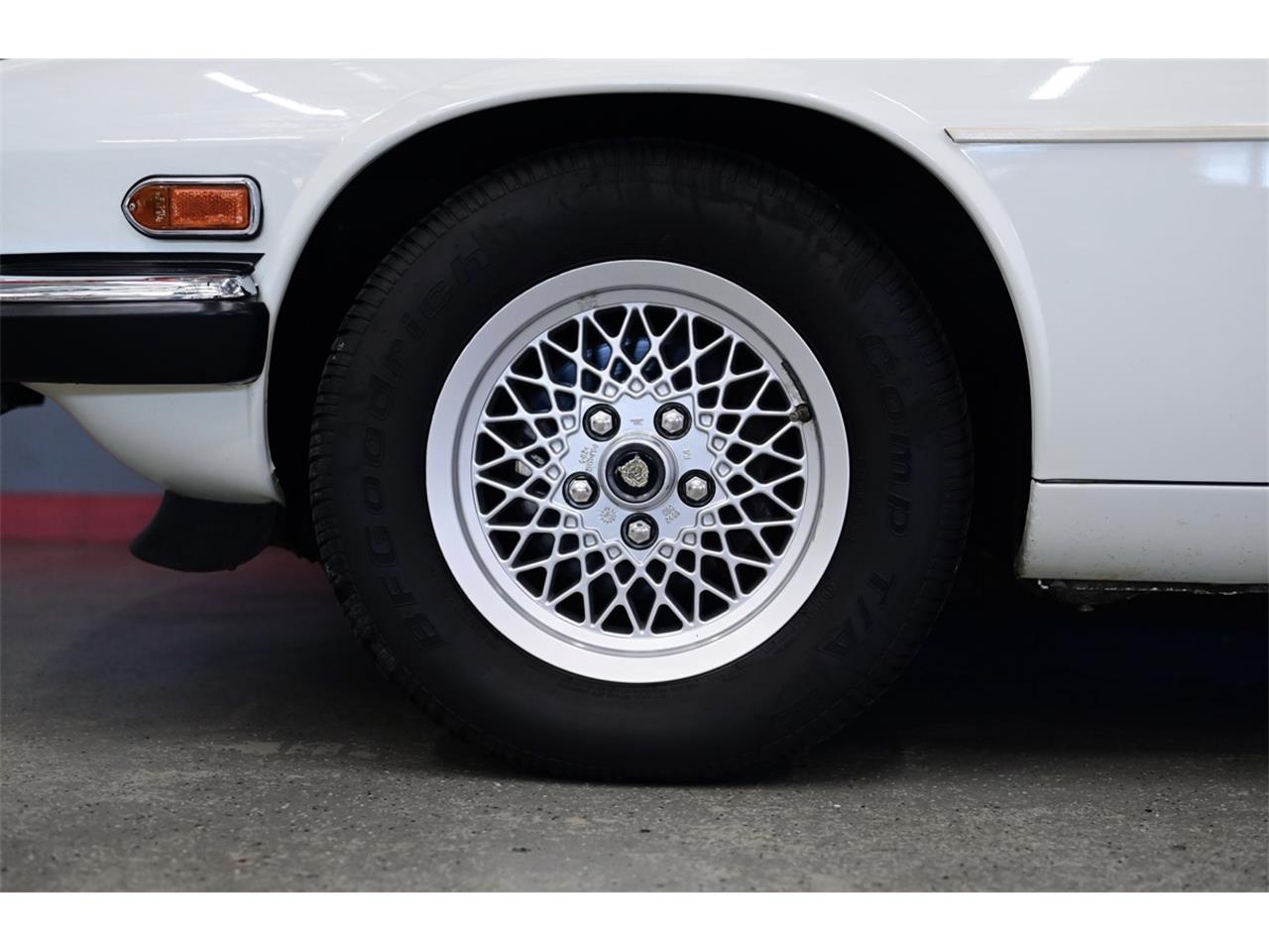 Jaguar-Xjs-1990-White-Beige-5