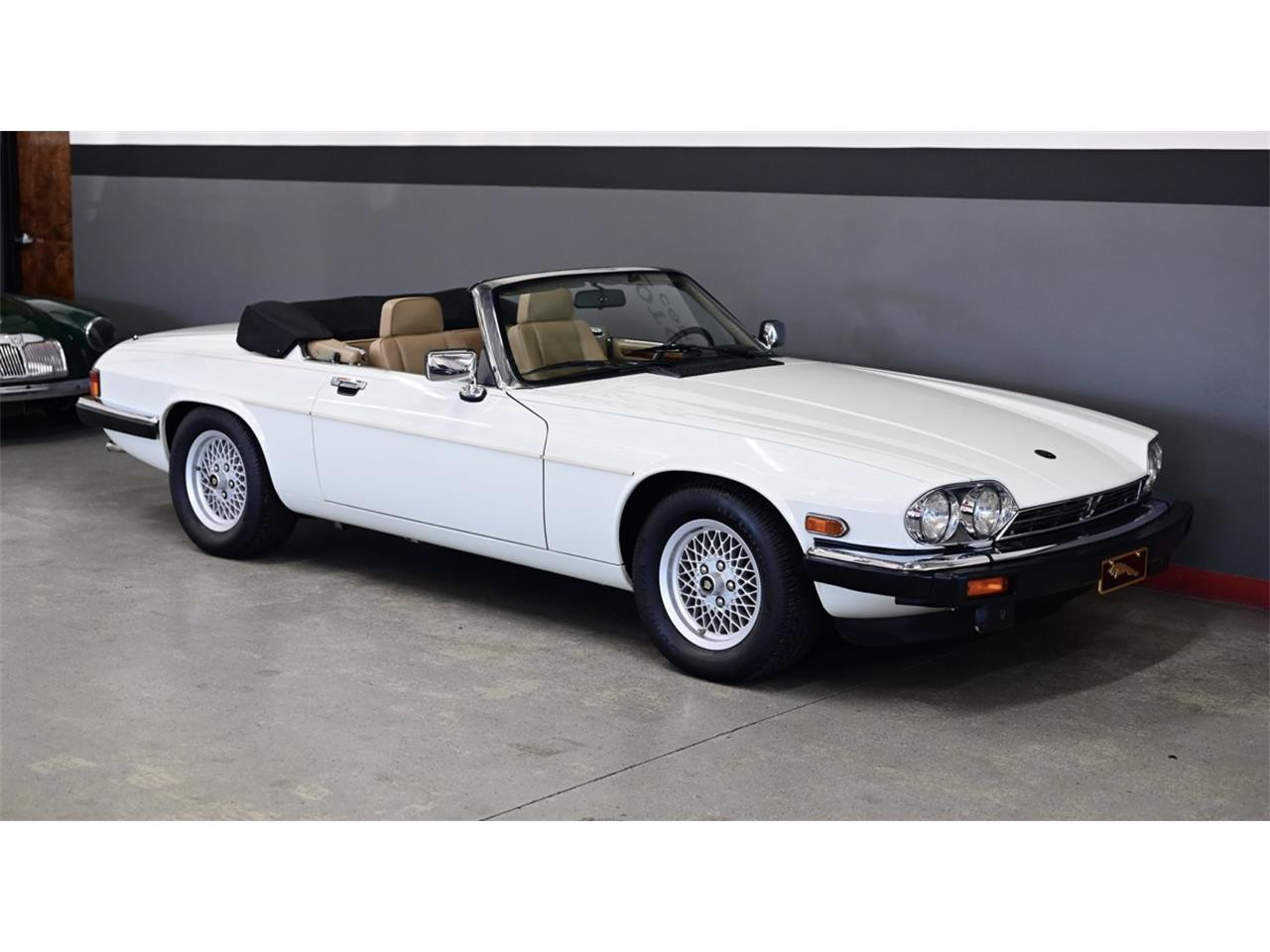 Jaguar-Xjs-1990-White-Beige-7