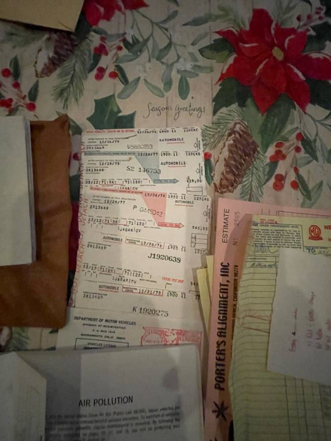 Jaguar-e-type-1971-15