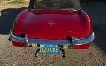 Jaguar-e-type-1971-4