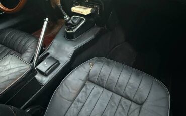 Jaguar-e-type-1971-6