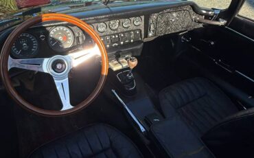 Jaguar-e-type-1971-7