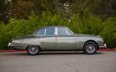 Jaguar-s-type-1965-green-13