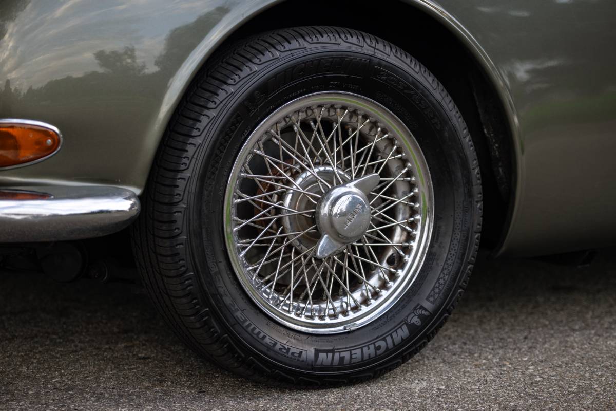 Jaguar-s-type-1965-green-14