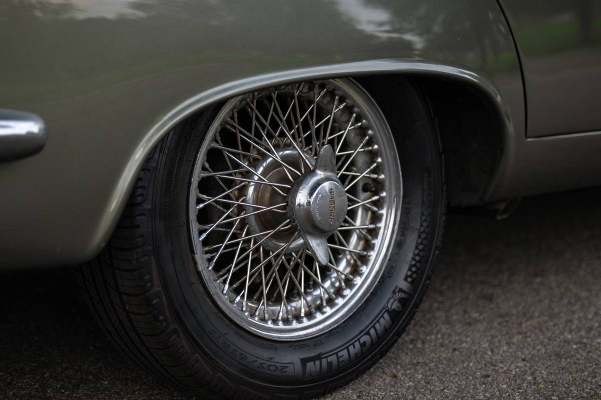 Jaguar-s-type-1965-green-3