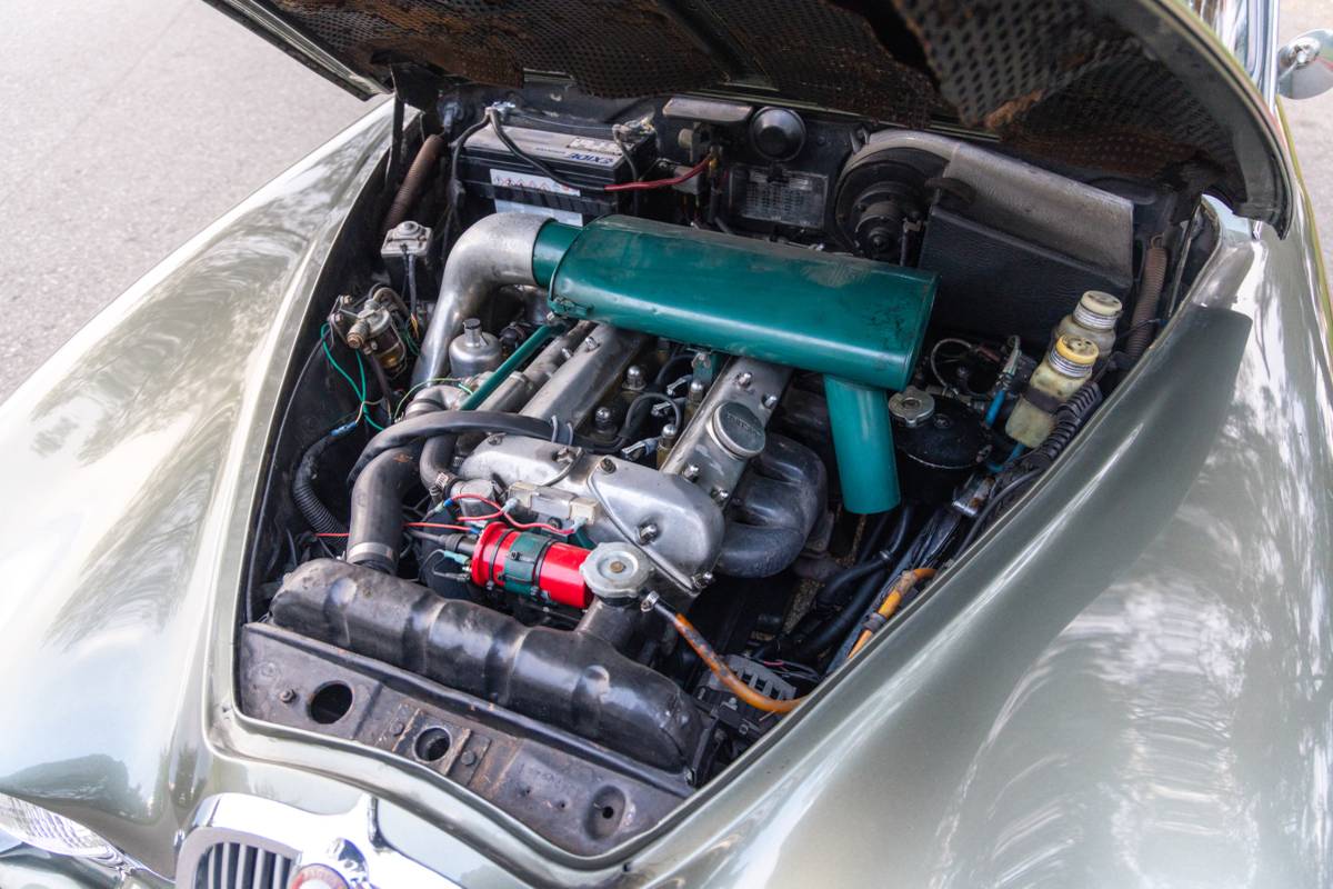 Jaguar-s-type-1965-green-6