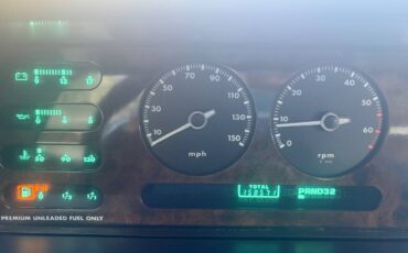 Jaguar-vanden-plas-1988-10