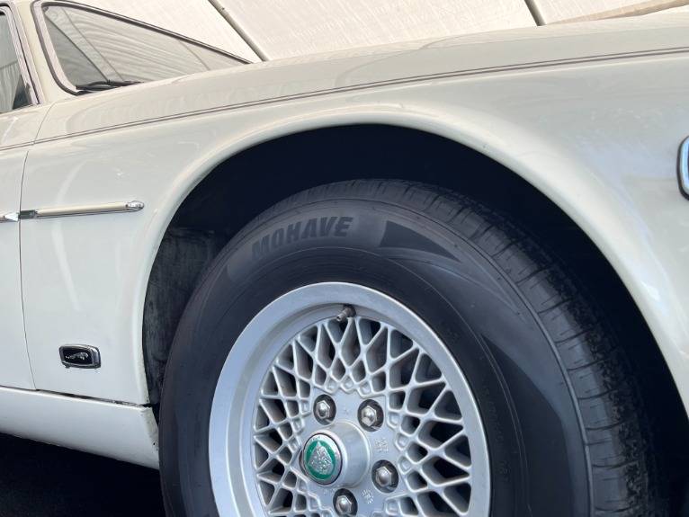 Jaguar-xj-series-1987-15