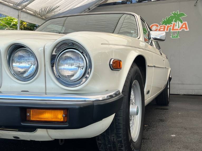 Jaguar-xj-series-1987-16