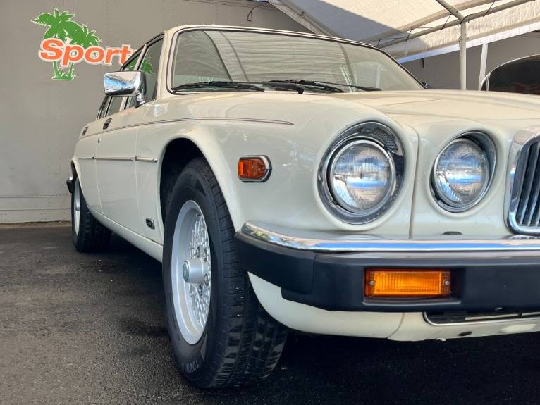 Jaguar-xj-series-1987-17