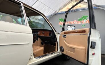 Jaguar-xj-series-1987-19