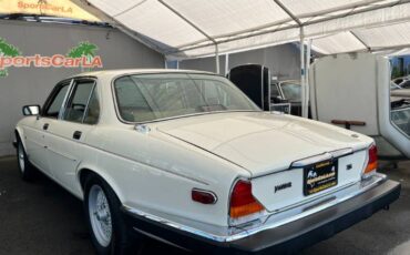 Jaguar-xj-series-1987-4