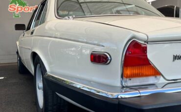 Jaguar-xj-series-1987-5