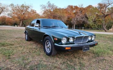Jaguar-xj6-1982