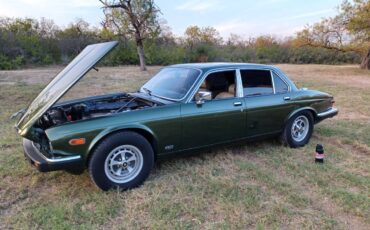 Jaguar-xj6-1982-6