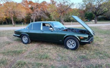 Jaguar-xj6-1982-7