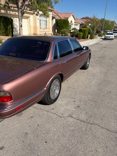 Jaguar-xj6-1995-10