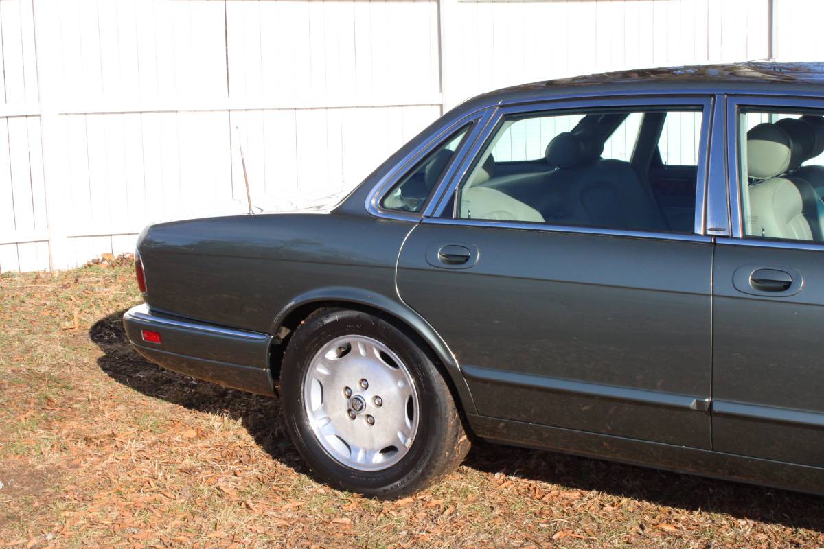 Jaguar-xj6-1996-3