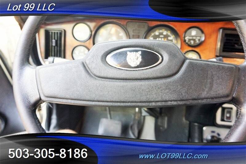 Jaguar-xj6-4.2l-6-cyl-automatic-1979-white-22